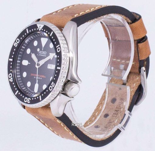 茶色の革ストラップ メンズ腕時計セイコー自動 SKX007J1 LS17 ダイバー 200 M 日本