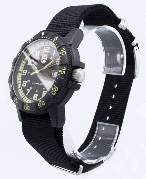 ルミノックスレザーバックシータートルXS.0333クォーツメンズ腕時計