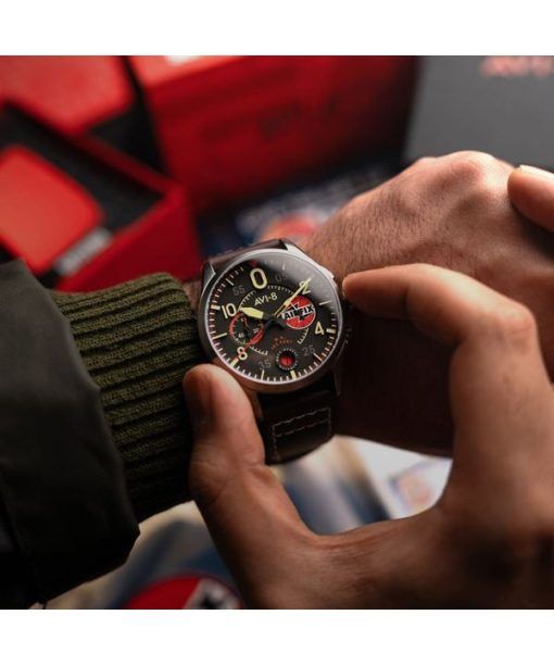 AVI-8 スピットファイア ロック クロノグラフ エアフィックス エディション レイヴン ブラック ダイヤル クォーツ AV-4089-09 メンズ 腕時計